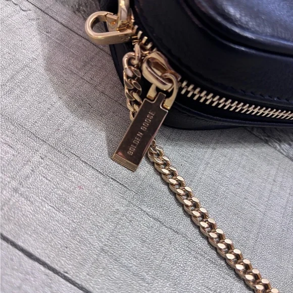 Golden Goose Black Mini Star Bag with Gold Chain - Picture 8 of 11